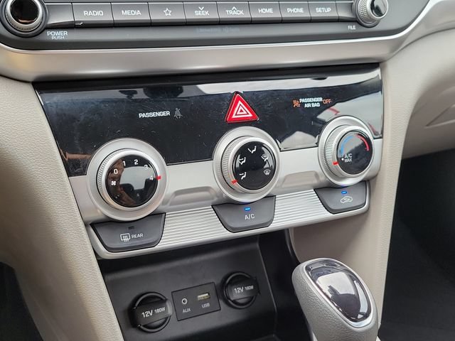 Used 2019 Hyundai Elantra SEL FWD image 28