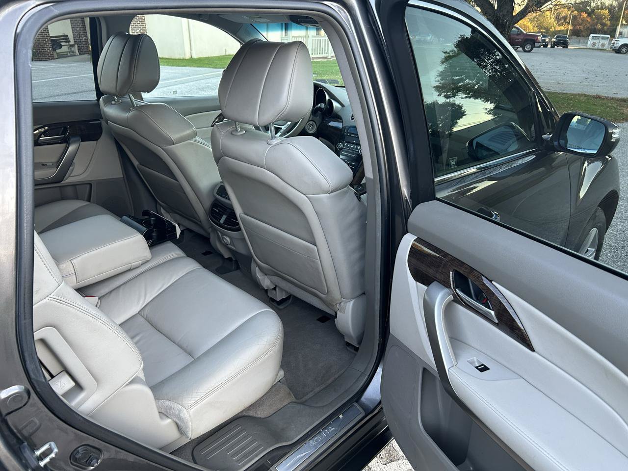 Used 2012 Acura MDX w/ Technology Package AWD/4WD image 17