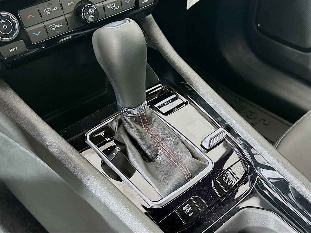 New 2026 Jeep Compass Trailhawk image 16