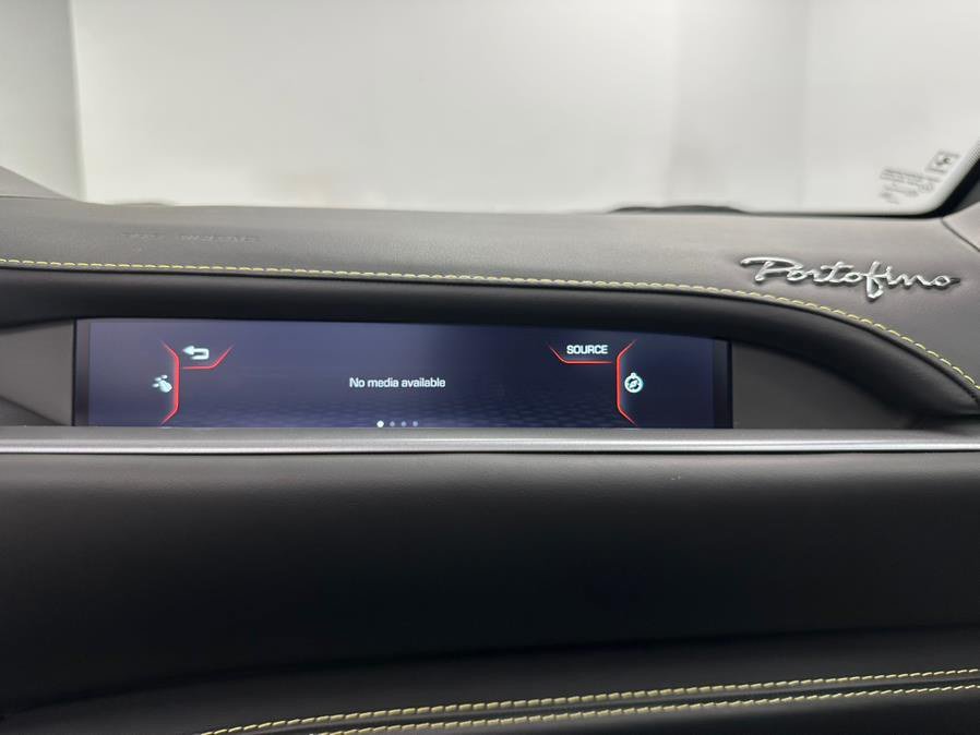 Used 2019 Ferrari Portofino RWD image 87