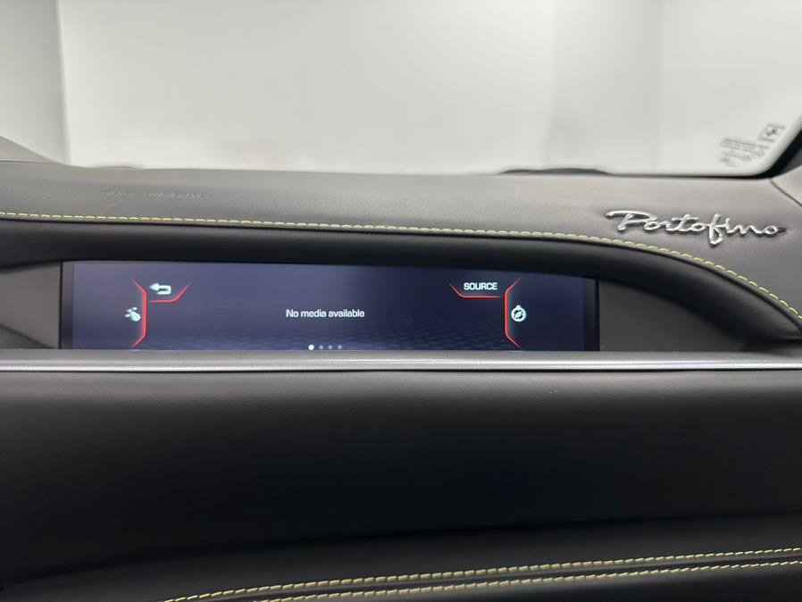 Used 2019 Ferrari Portofino RWD image 87