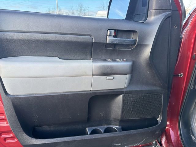 Used 2010 Toyota Tundra 4x4 CrewMax image 9