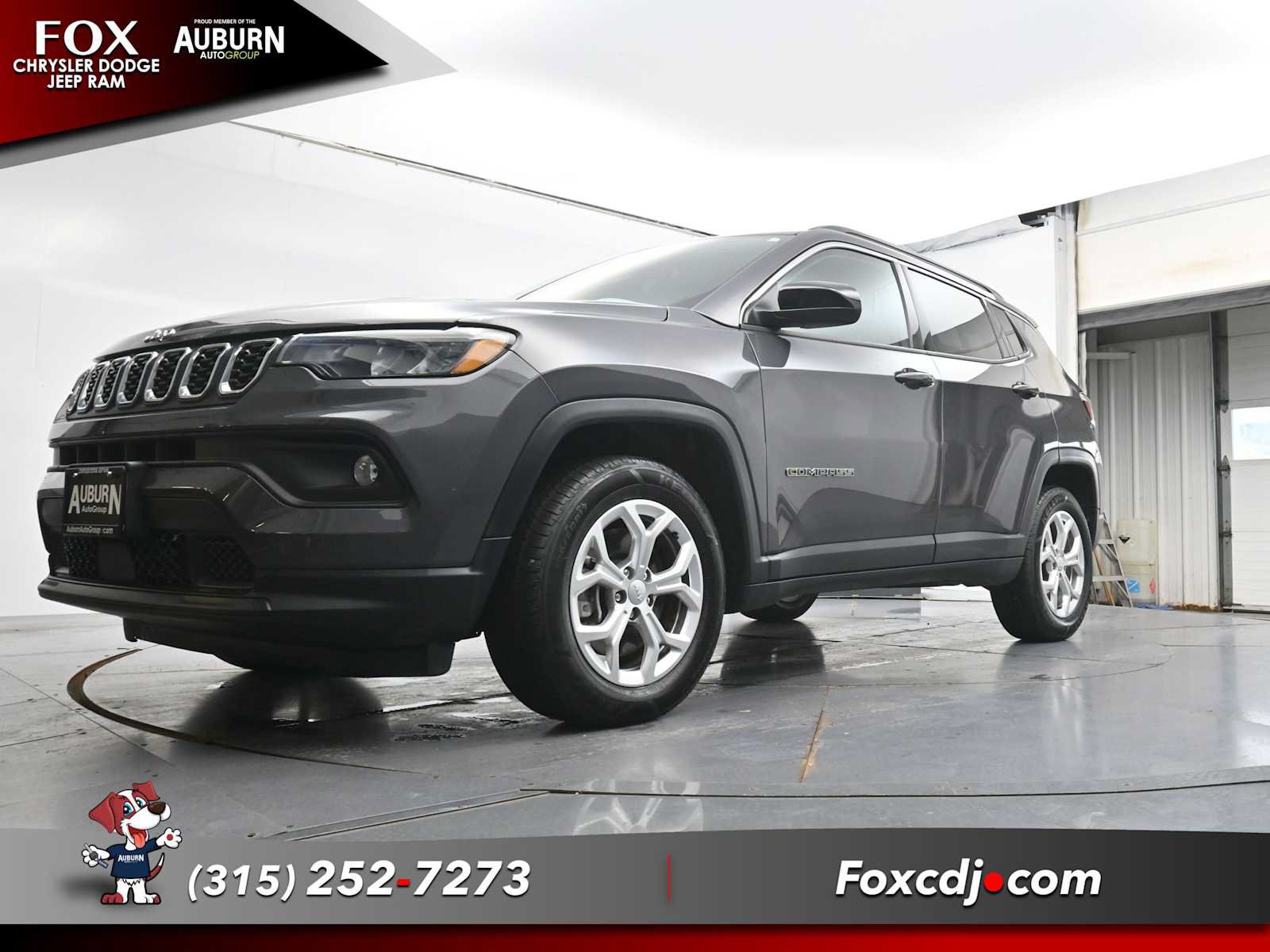 Used 2024 Jeep Compass Latitude w/ Convenience Group AWD/4WD image 21