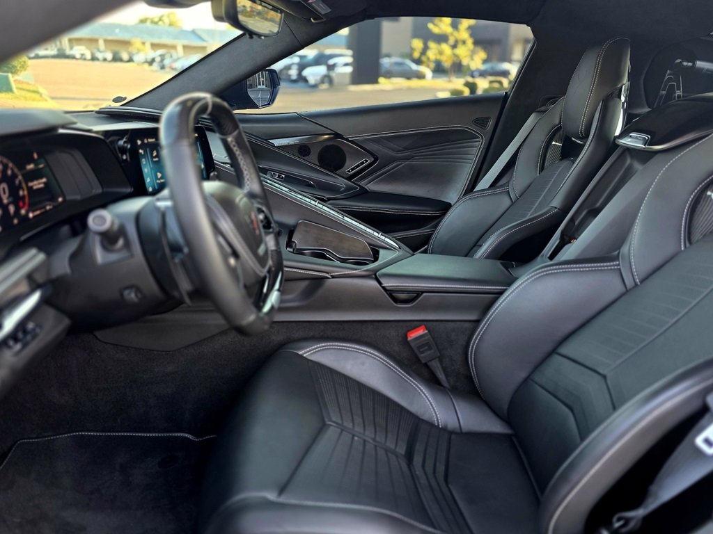 Used 2025 Chevrolet Corvette Z06 w/ Stealth Interior Trim Package image 9