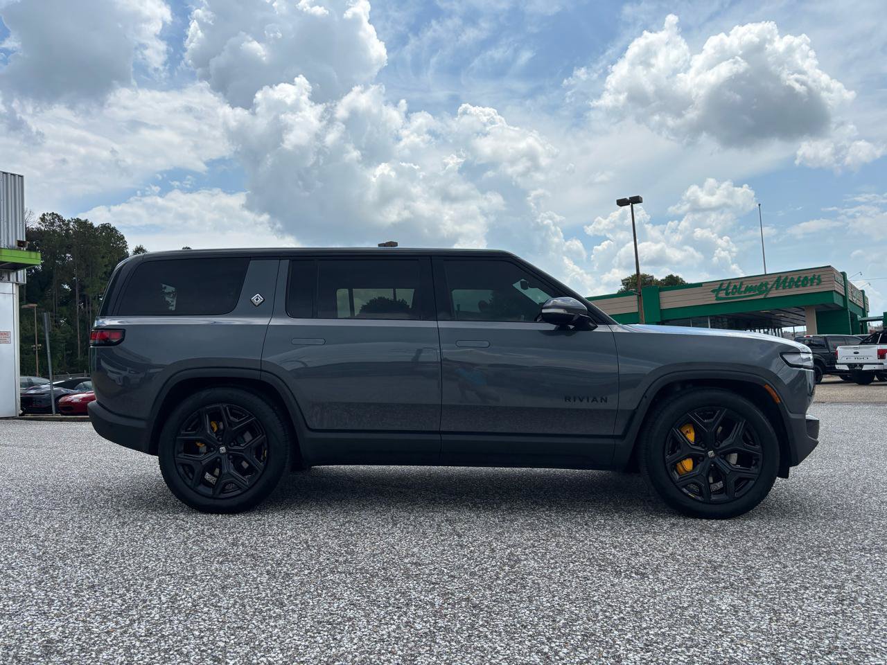Used 2024 Rivian R1S Adventure AWD/4WD image 6