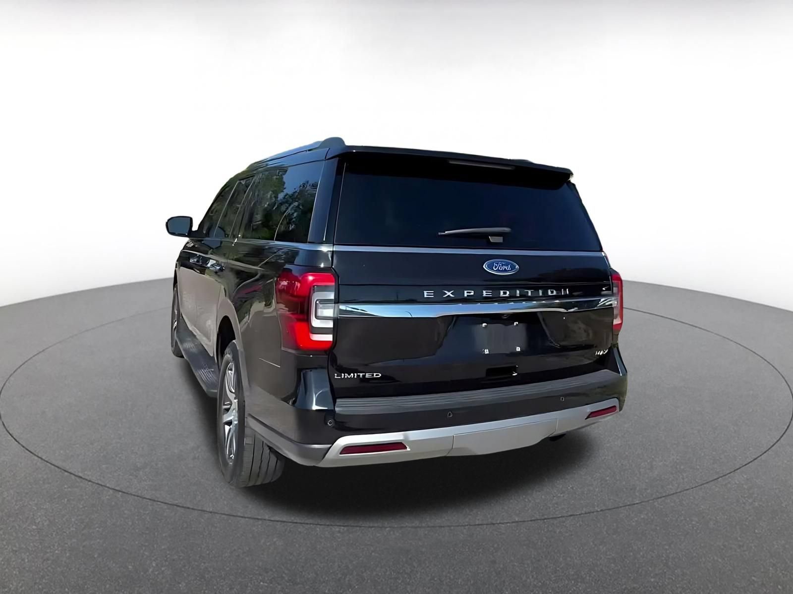 Used 2024 Ford Expedition Max Limited RWD image 9