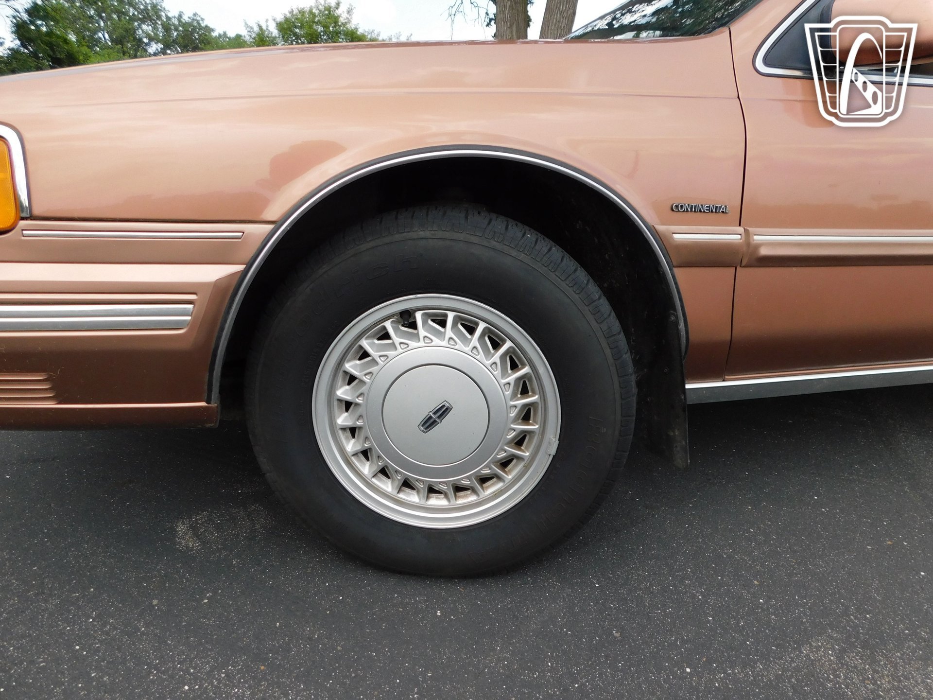 Used 1992 Lincoln Continental Executive FWD image 35