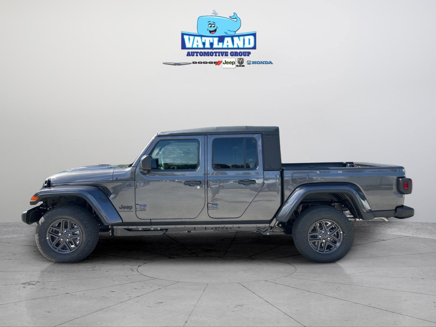 New 2026 Jeep Gladiator Sport AWD/4WD image 2