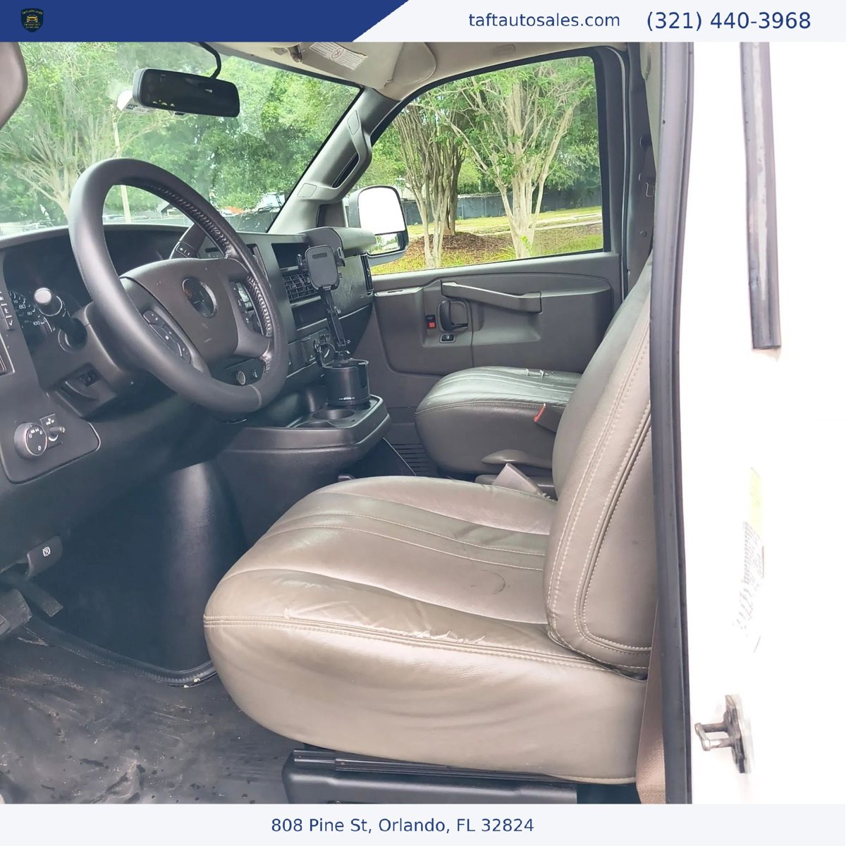 Used 2020 Chevrolet Express 2500 Extended w/ Communications Package RWD image 11