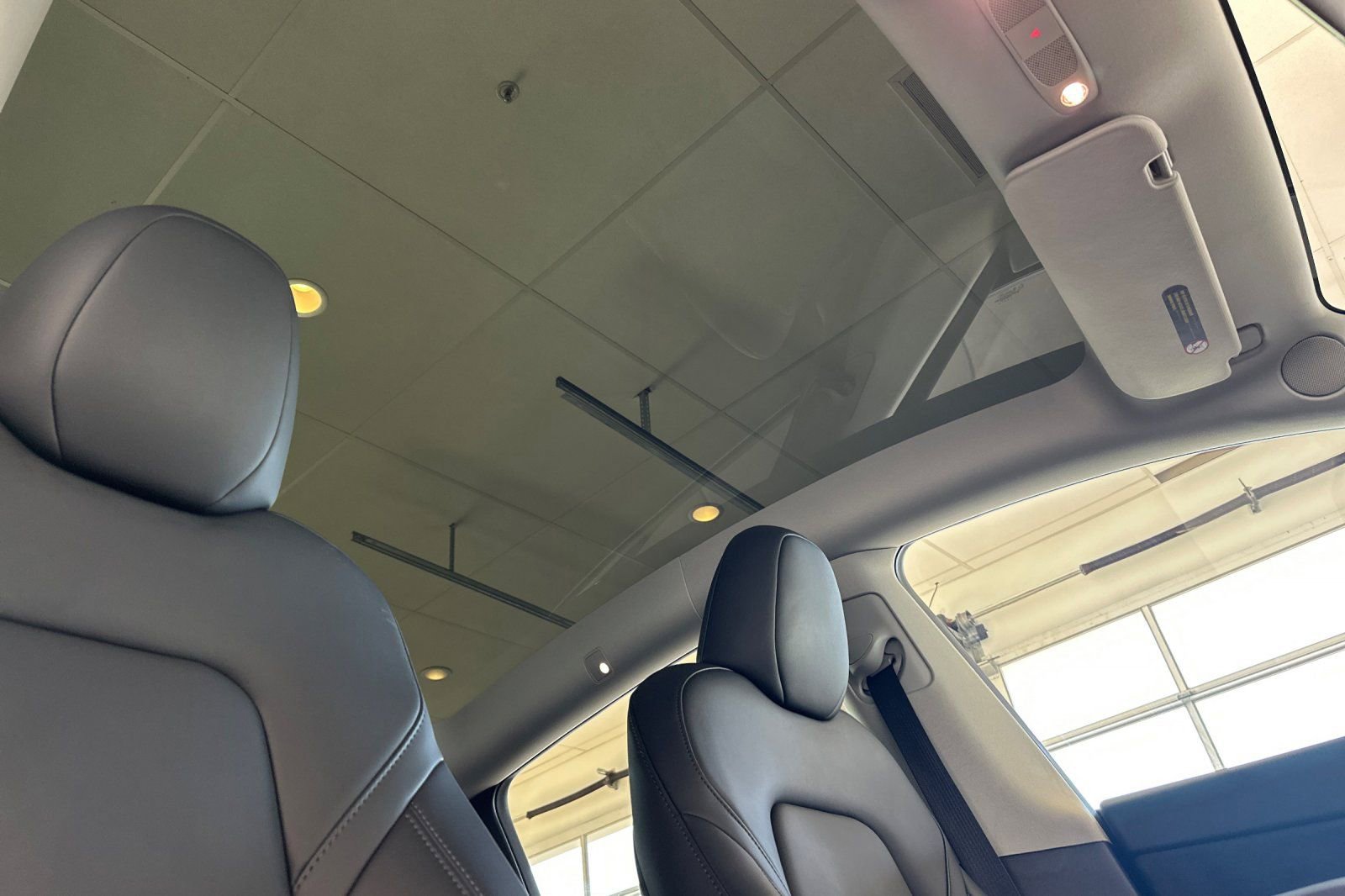 Used 2025 Tesla Model Y Long Range image 17