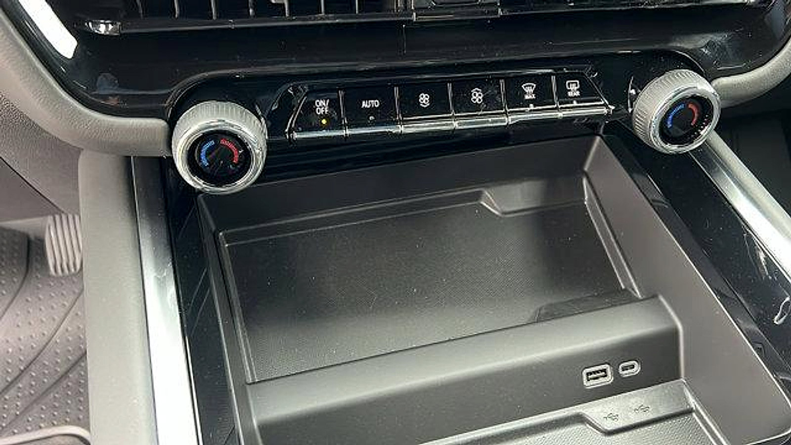 New 2026 Chevrolet Tahoe LS w/ LPO, Get Active Package image 22