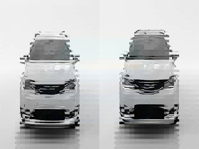 Used 2017 Chrysler Pacifica Limited w/ UConnect Theater Package image 8