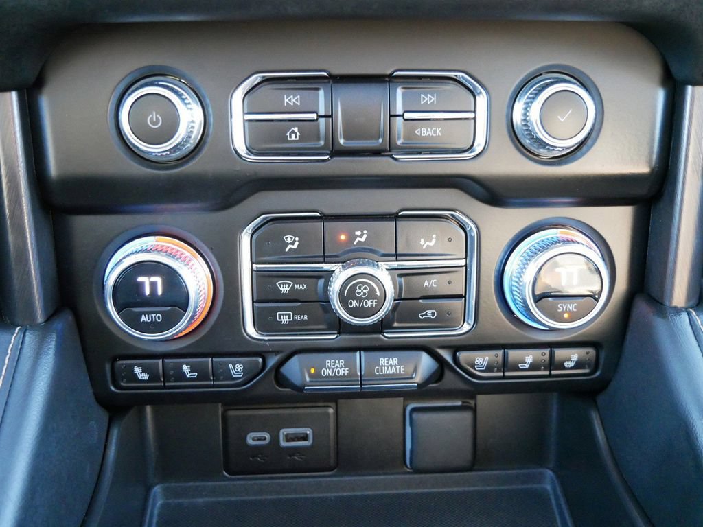 Used 2023 GMC Yukon XL AT4 w/ AT4 Premium Plus Package AWD/4WD image 22
