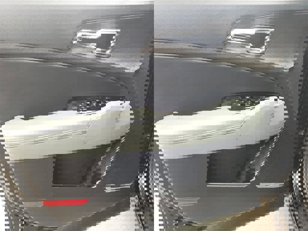 Used 2023 Kia Sportage X-Line w/ X-Line Premium Package image 17