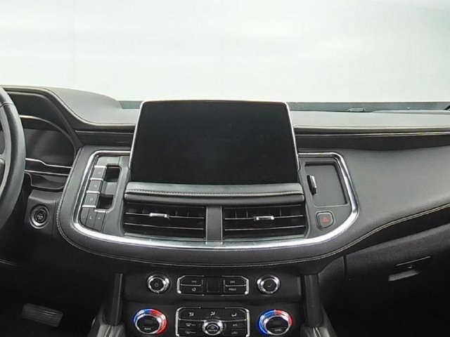 Used 2023 GMC Yukon AT4 w/ Technology Package AWD/4WD image 34