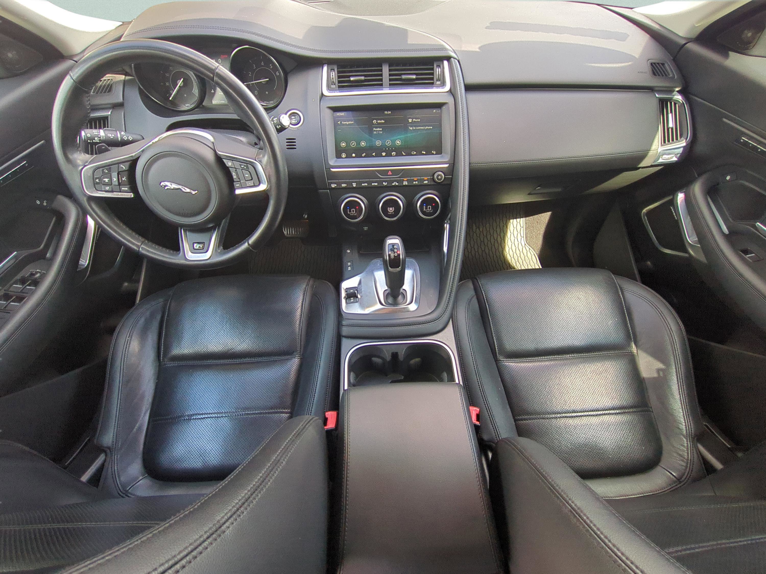 Used 2020 Jaguar E-PACE SE image 14