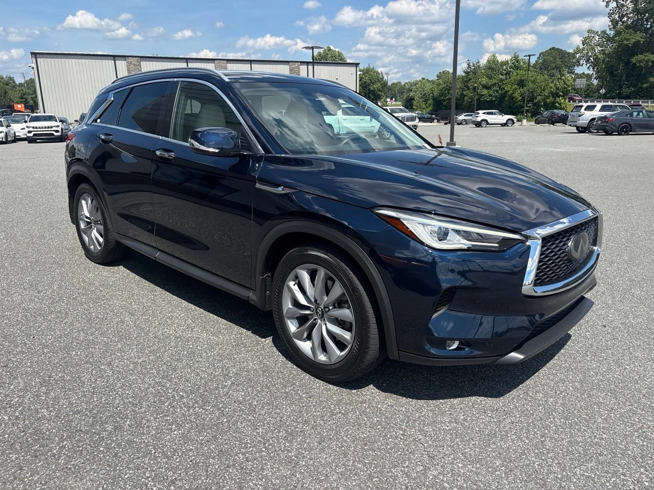 Used 2020 INFINITI QX50 Luxe w/ Navigation Package AWD/4WD image 9
