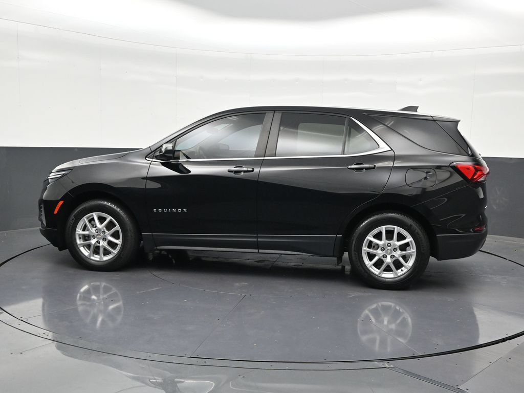 Used 2023 Chevrolet Equinox LT FWD image 2