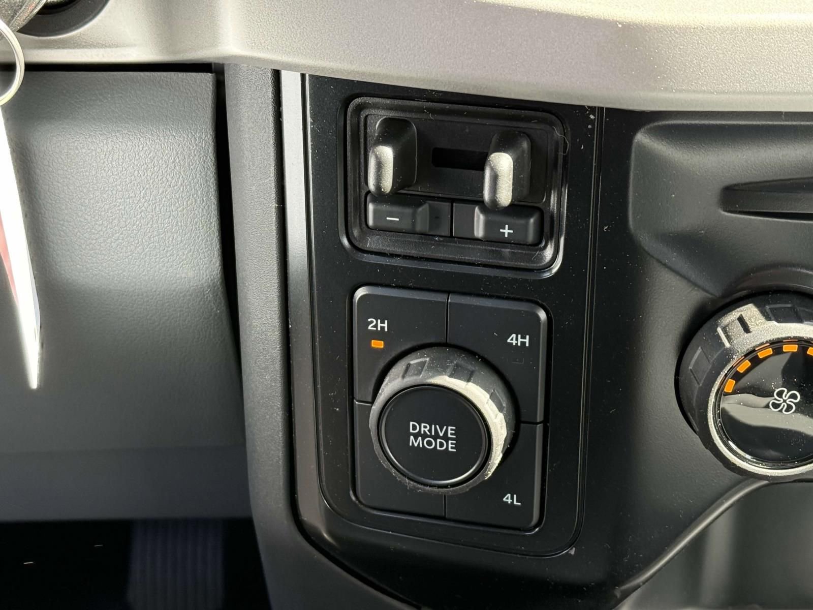 New 2025 Ford F550 4x4 Crew Cab Super Duty image 16