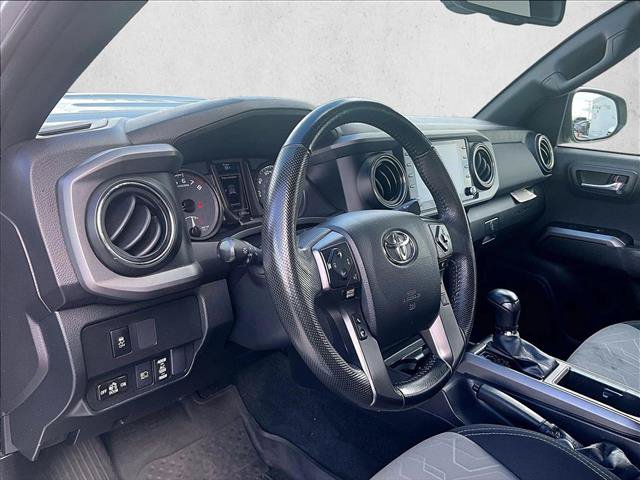 Used 2022 Toyota Tacoma TRD Sport w/ Technology Package RWD image 14
