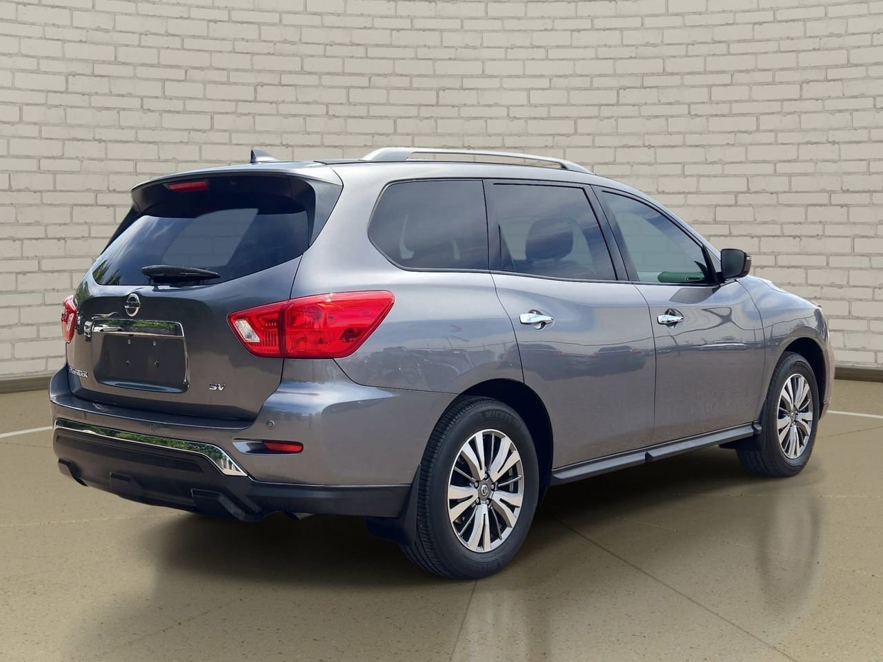 Certified 2020 Nissan Pathfinder SV FWD image 5