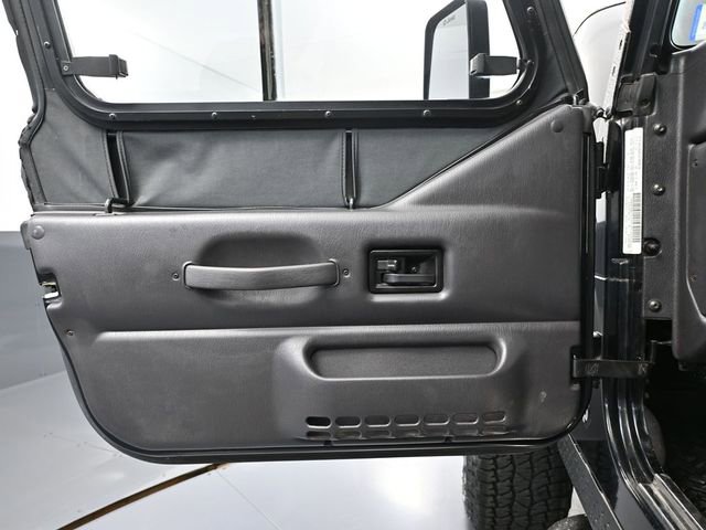 Used 2002 Jeep Wrangler X AWD/4WD image 16