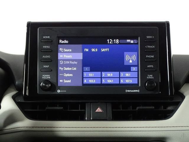 Used 2021 Toyota RAV4 XLE image 29