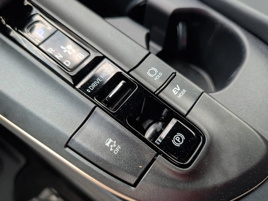 Used 2023 Toyota Crown AWD/4WD image 24
