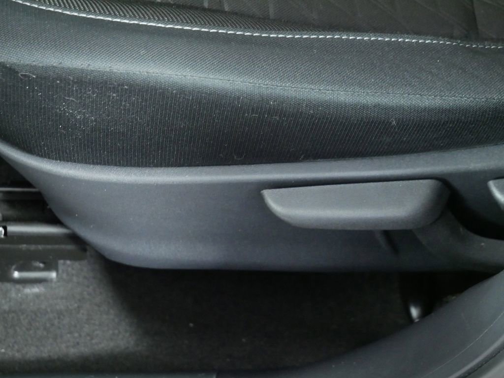 Used 2022 Nissan Kicks SV image 22