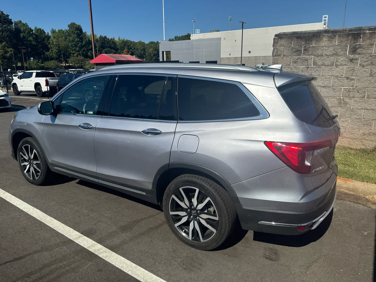 Used 2021 Honda Pilot Elite image 6