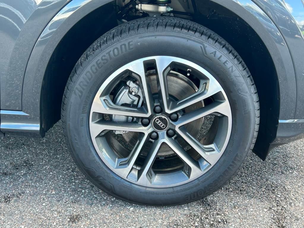 New 2025 Audi Q5 Premium Plus image 38