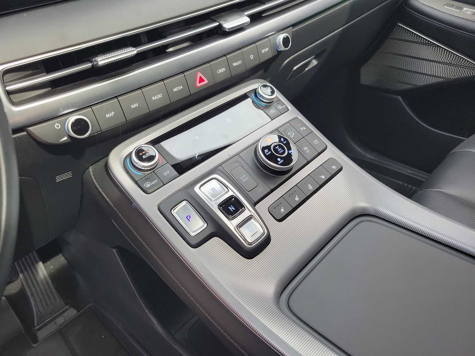 Used 2024 Hyundai Palisade Calligraphy image 21