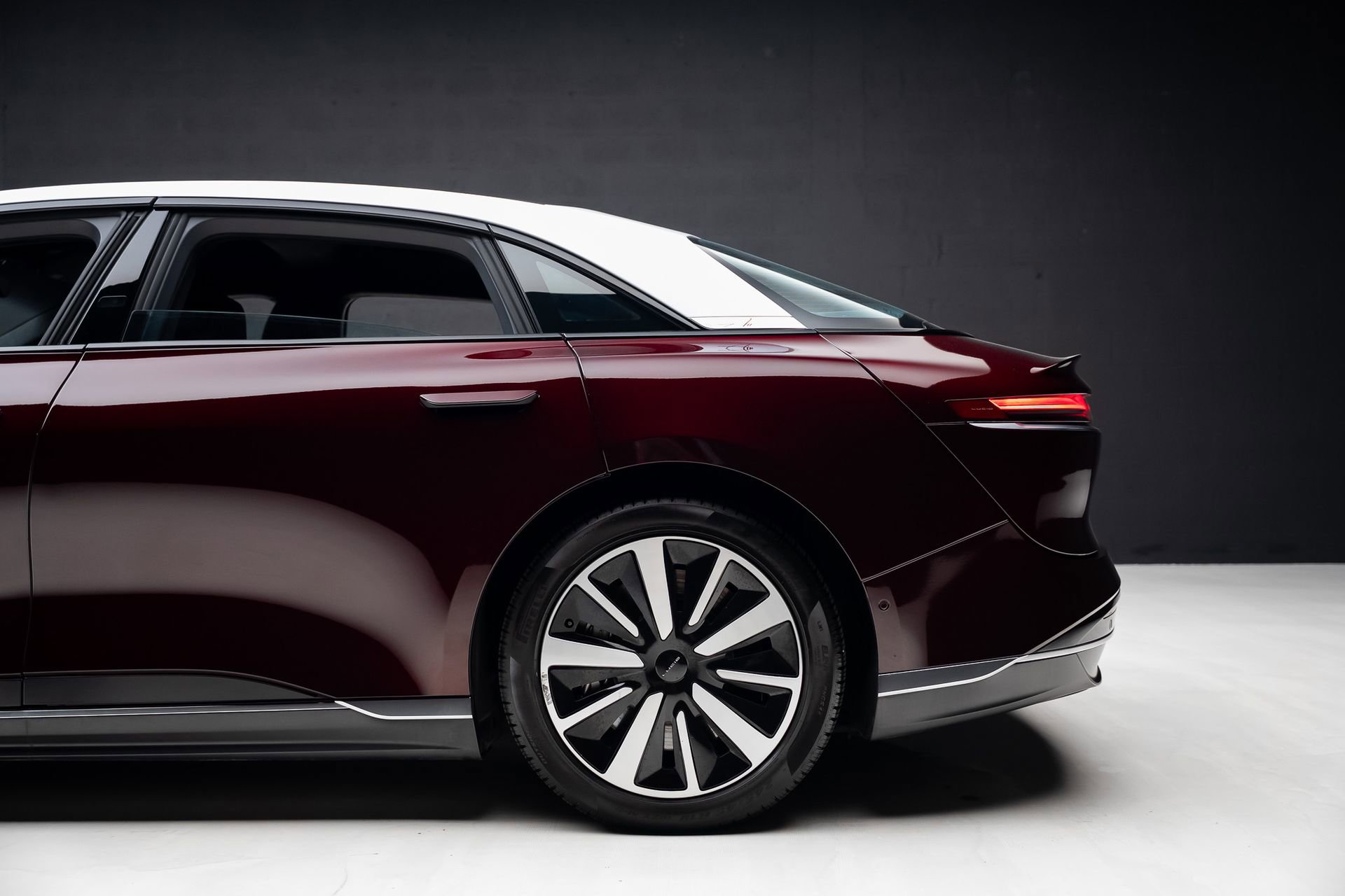 Used 2022 Lucid Air Grand Touring image 21