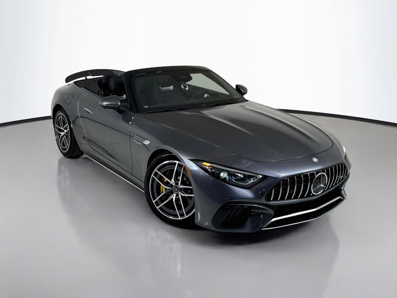 Used 2025 Mercedes-Benz SL 63 AMG 4MATIC image 39