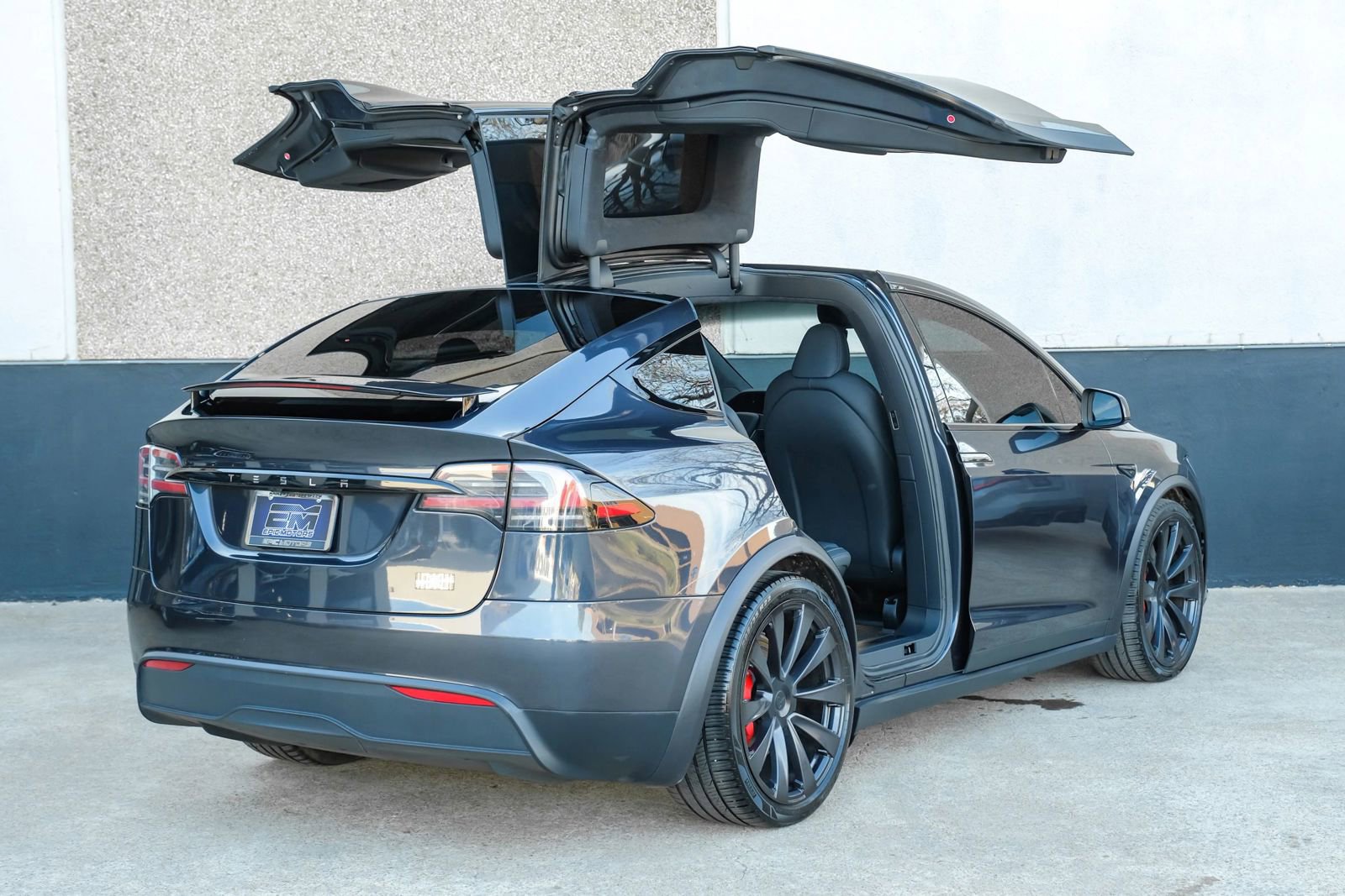 Used 2023 Tesla Model X Plaid image 9