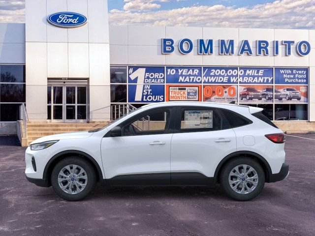New 2026 Ford Escape Active w/ Cold Weather Package FWD image 3