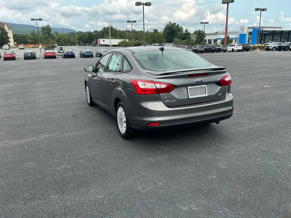 Used 2012 Ford Focus SE w/ Interior Protection Pkg FWD image 10