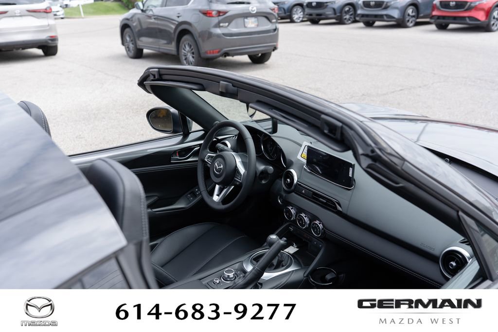 New 2026 MAZDA MX-5 Miata RF Grand Touring RWD image 34