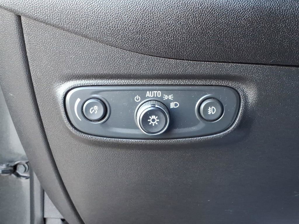 Certified 2020 Chevrolet Equinox LT image 16