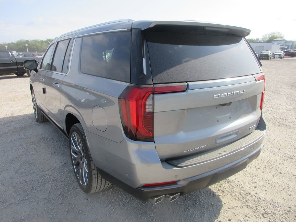New 2026 GMC Yukon XL Denali Ultimate AWD/4WD image 6