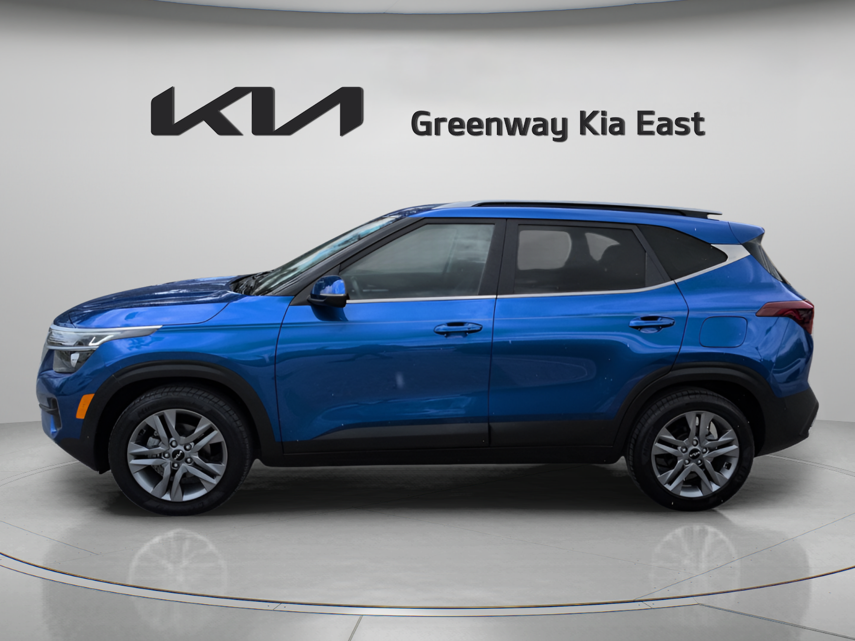Used 2023 Kia Seltos S FWD image 9