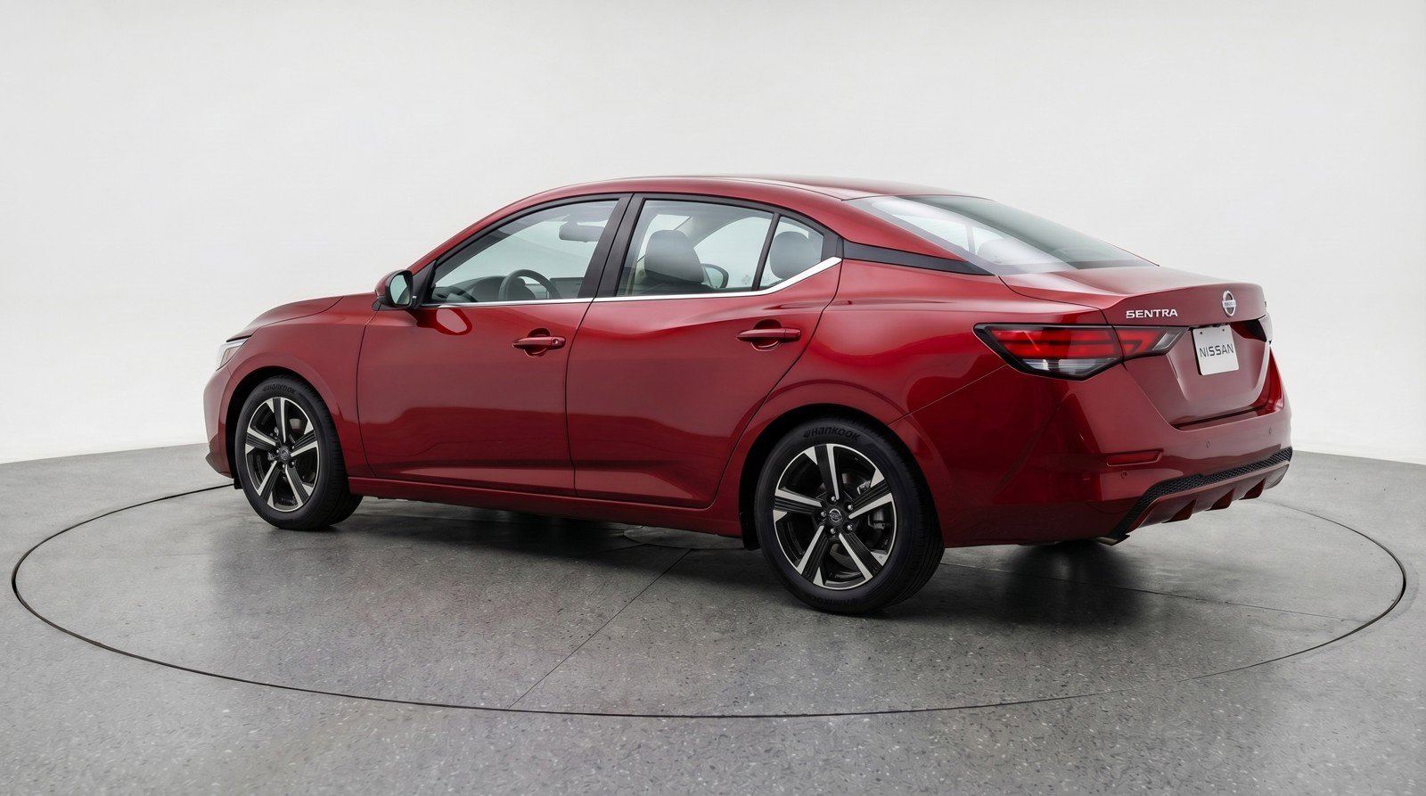 Used 2025 Nissan Sentra SV image 6