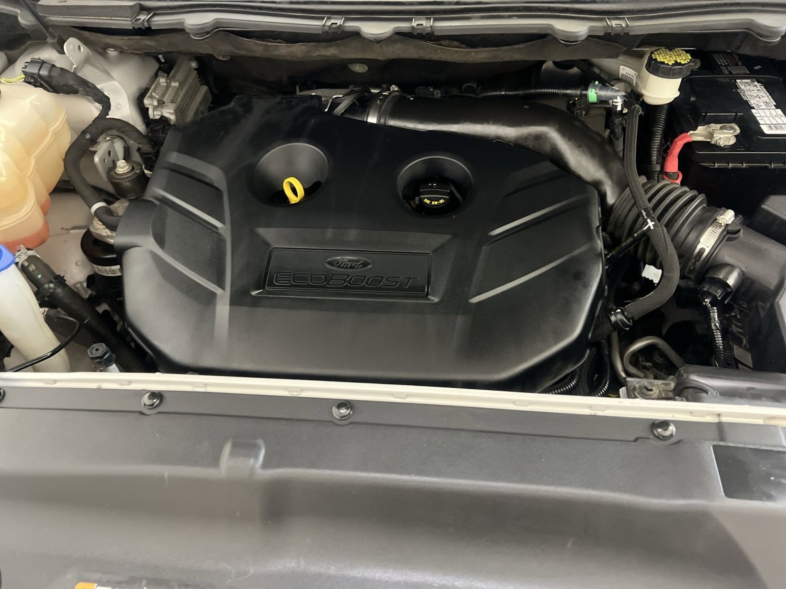 Used 2016 Ford Edge SEL image 31