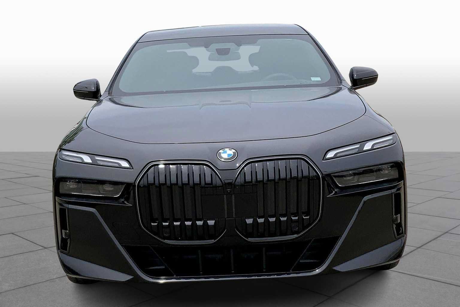 New 2025 BMW 760i xDrive AWD/4WD image 3