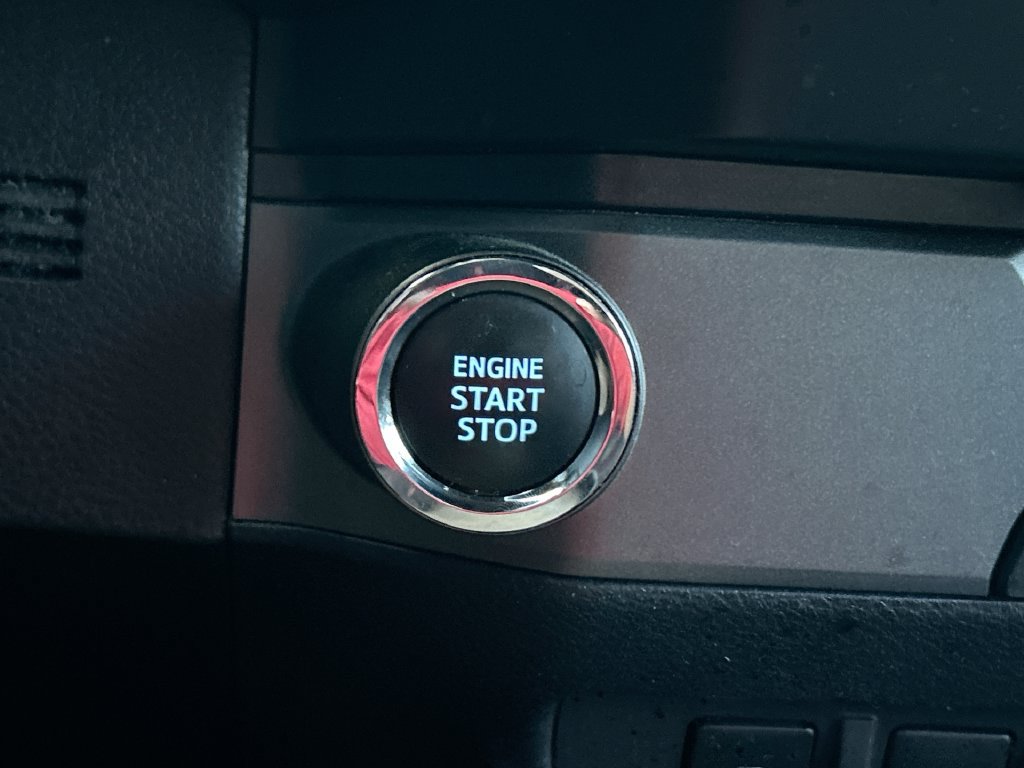 Used 2022 Toyota Tacoma TRD Sport w/ Technology Package RWD image 19