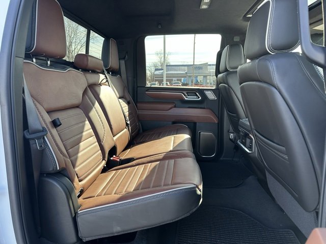 Used 2025 GMC Sierra 3500 Denali Ultimate image 12