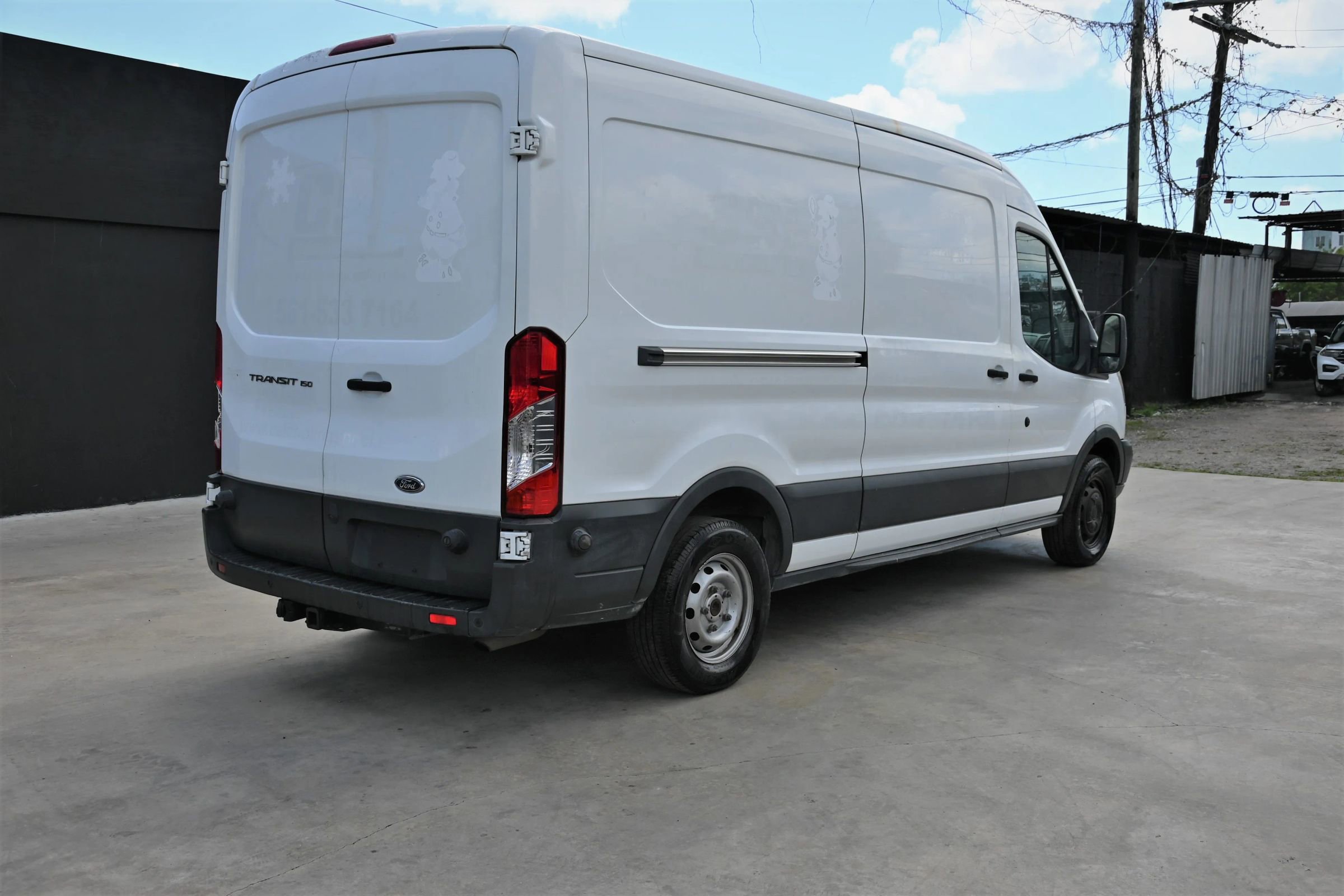 Used 2017 Ford Transit 150 148 Medium Roof image 5