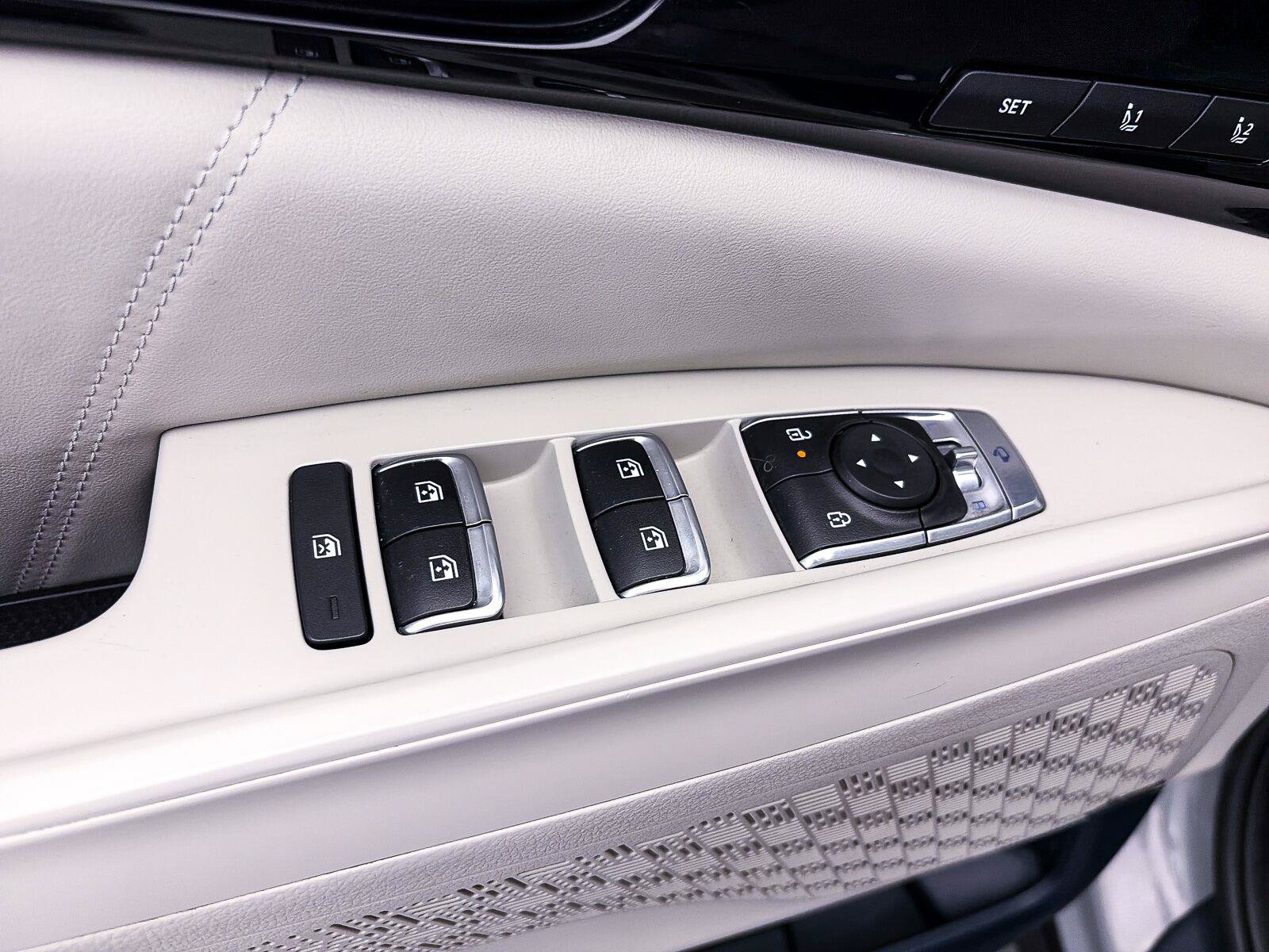 Used 2025 Kia Carnival SX Prestige FWD image 21