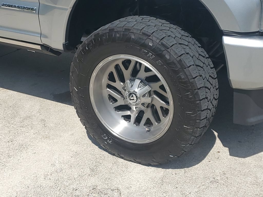Used 2022 Ford F350 Platinum AWD/4WD image 9