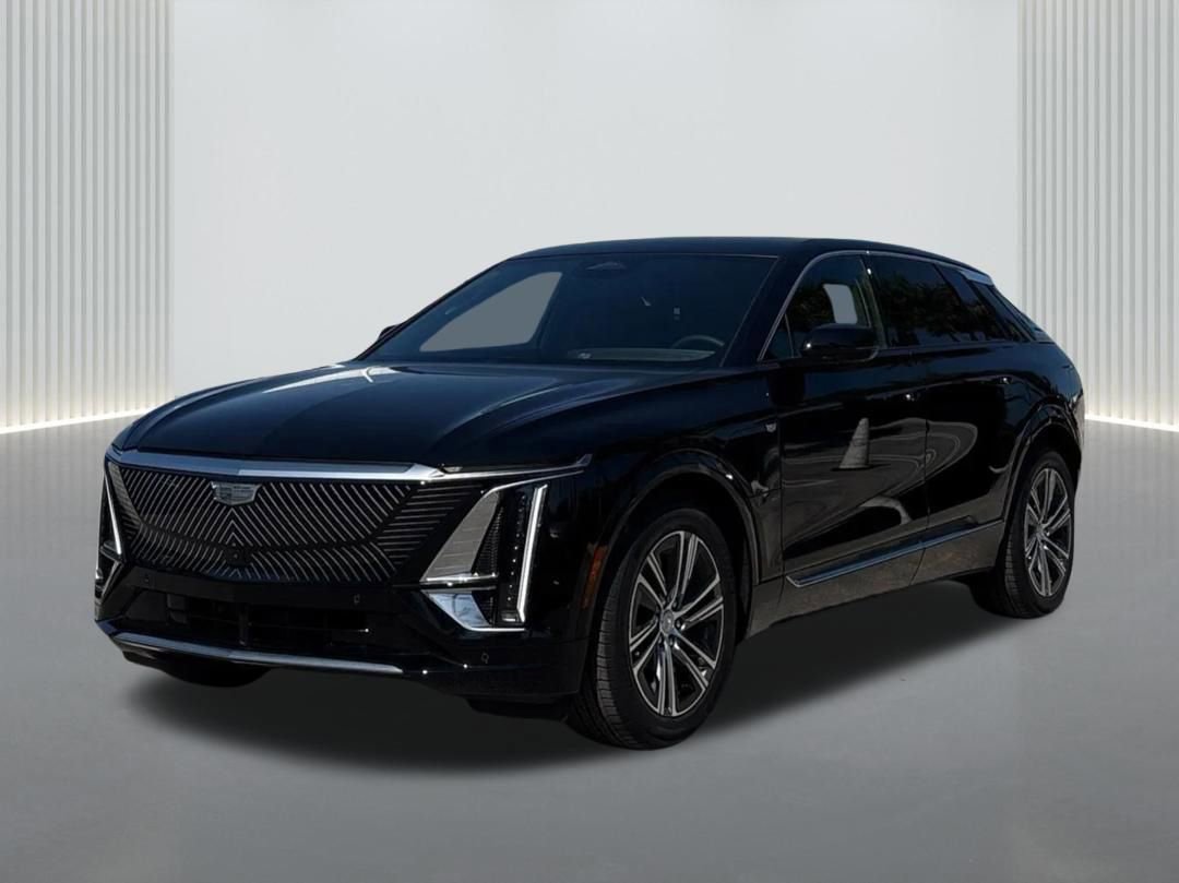 New 2026 Cadillac Lyriq Luxury image 1